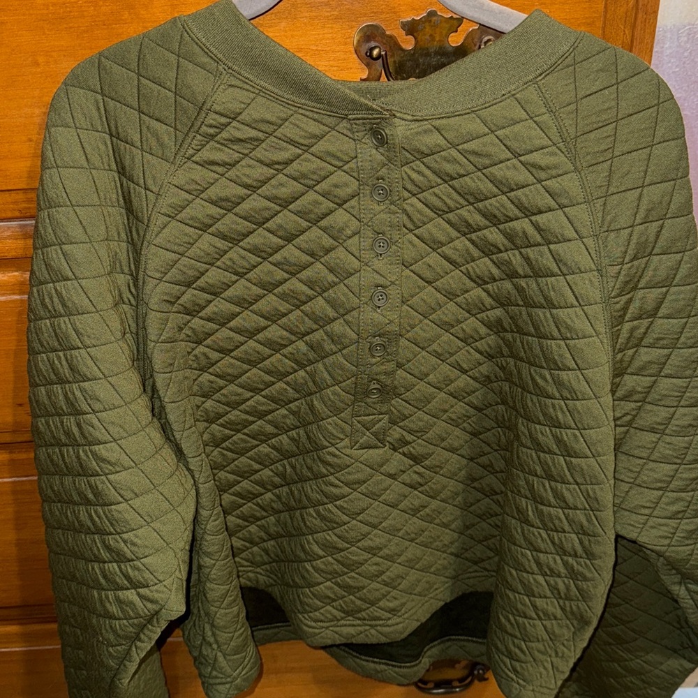 DSG Olive Green Quilted Top